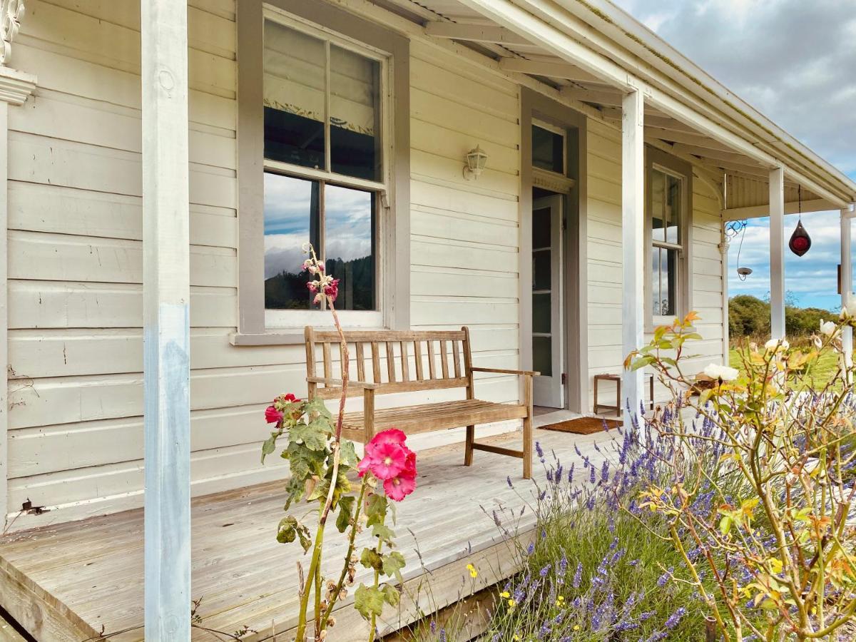 Saffron Cottage Manakau Esterno foto